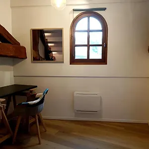 Cadre Exceptionnel Niché Sous Les Toits Dans Le Quartier Historique , Albi France