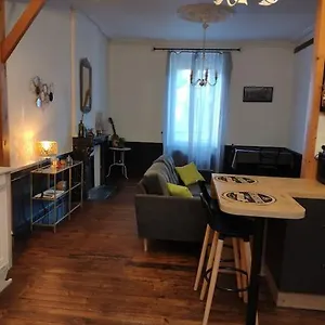 Entier 50 M² Proche Centre , Morlaix France